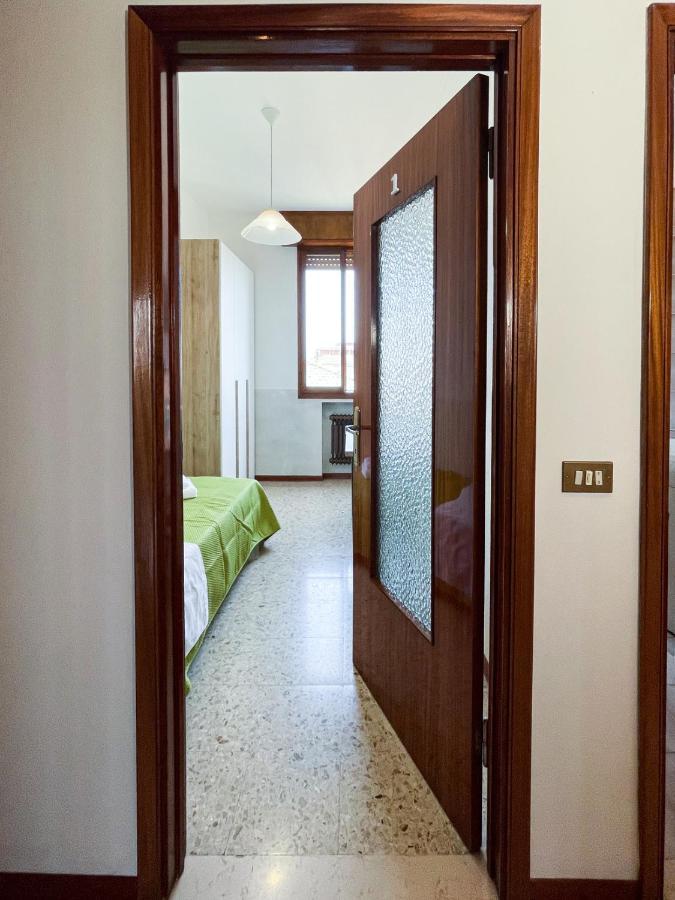 Hotel Casa Gramsci - Affitti Brevi Italia Modena Esterno foto