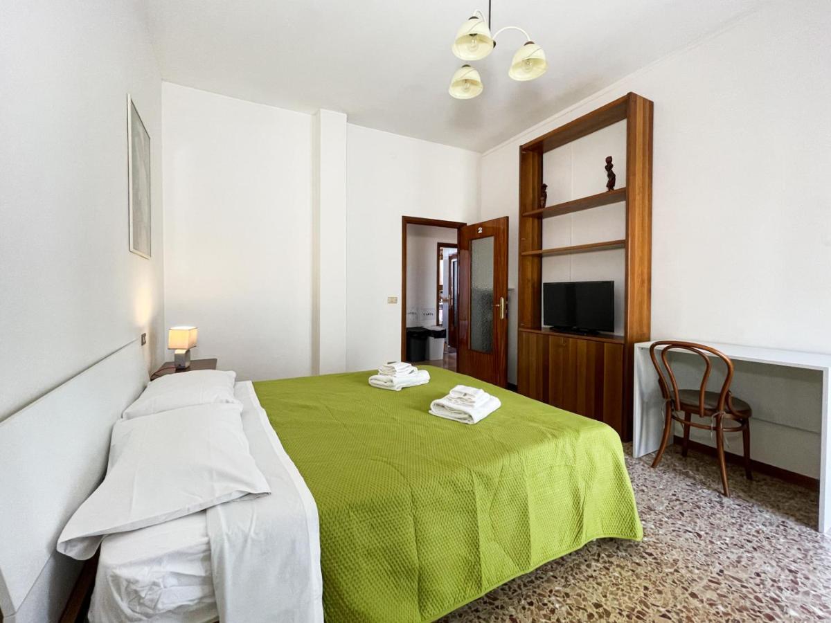 Hotel Casa Gramsci - Affitti Brevi Italia Modena Esterno foto