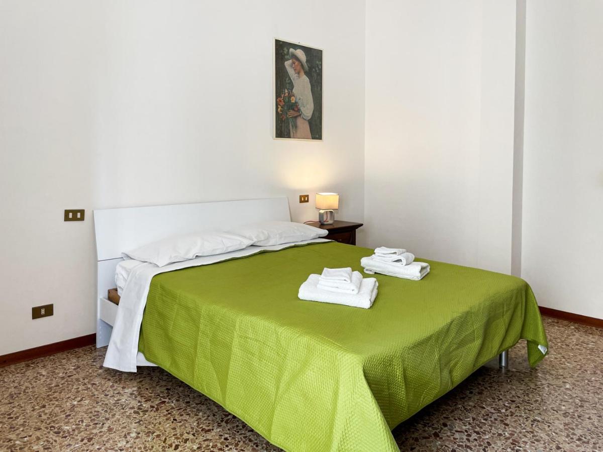 Hotel Casa Gramsci - Affitti Brevi Italia Modena Esterno foto